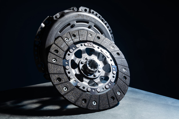 Burnt Out Clutch Symptoms: How to Identify and Fix the Problem